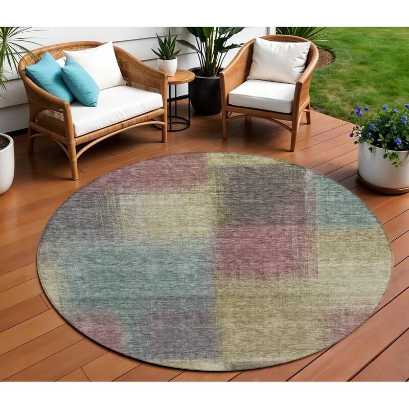 HomeRoots Abstract Transitional Rectangle Outdoor Rug - 8' Round
