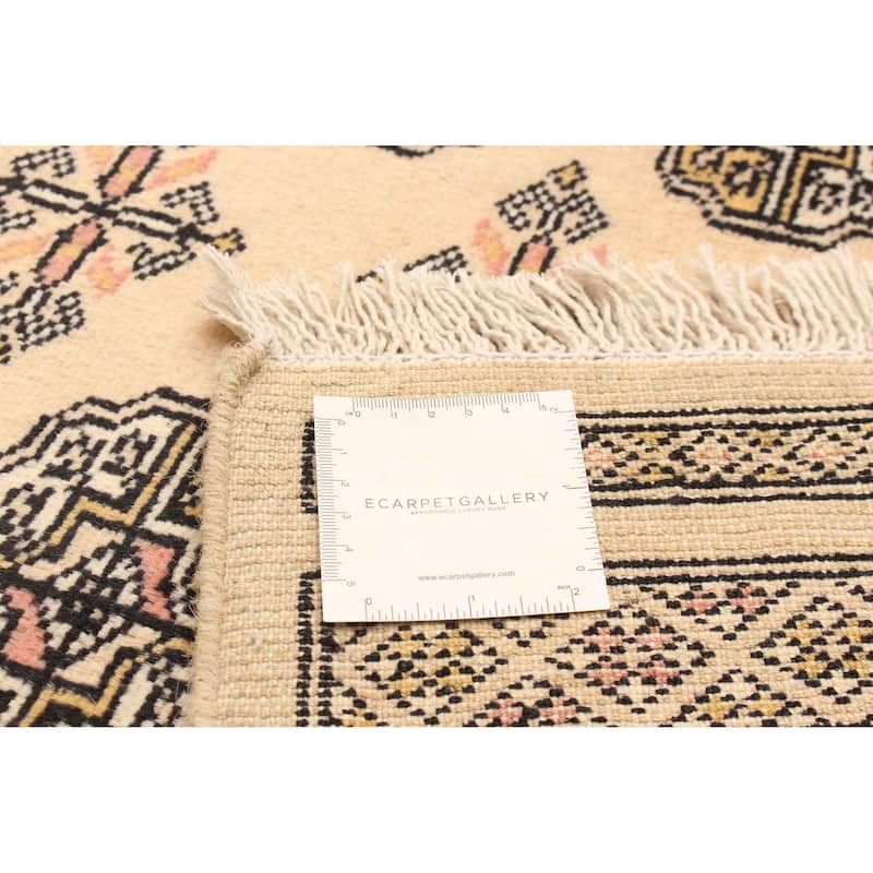 ECARPETGALLERY Hand-knotted Peshawar Bokhara Beige Wool Rug - 3'2 x 5'7