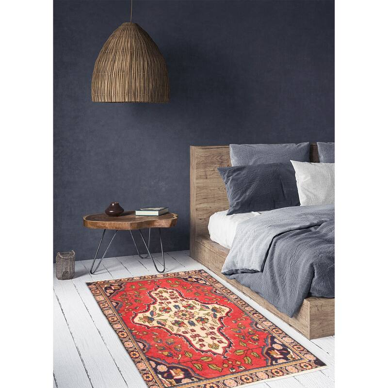 ECARPETGALLERY Hand-knotted Andelz Red Wool Rug - 3'0 x 4'5