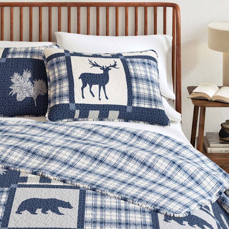 Linery & Co. Rustic Lodge All-Season Quilt Set