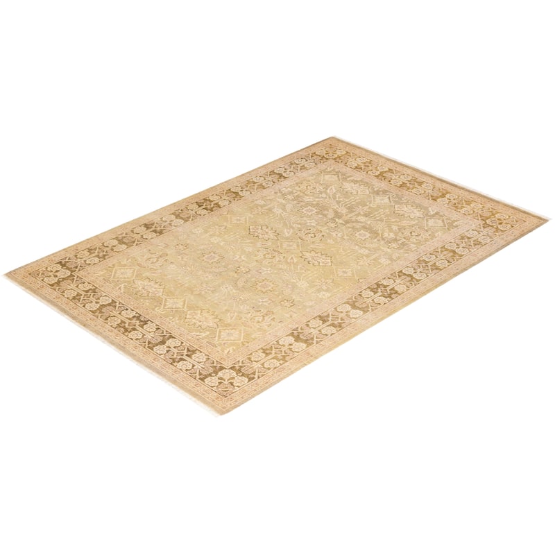 Overton Handknotted Wool Contemporary Floral Green Area Rug - 6' x 9'