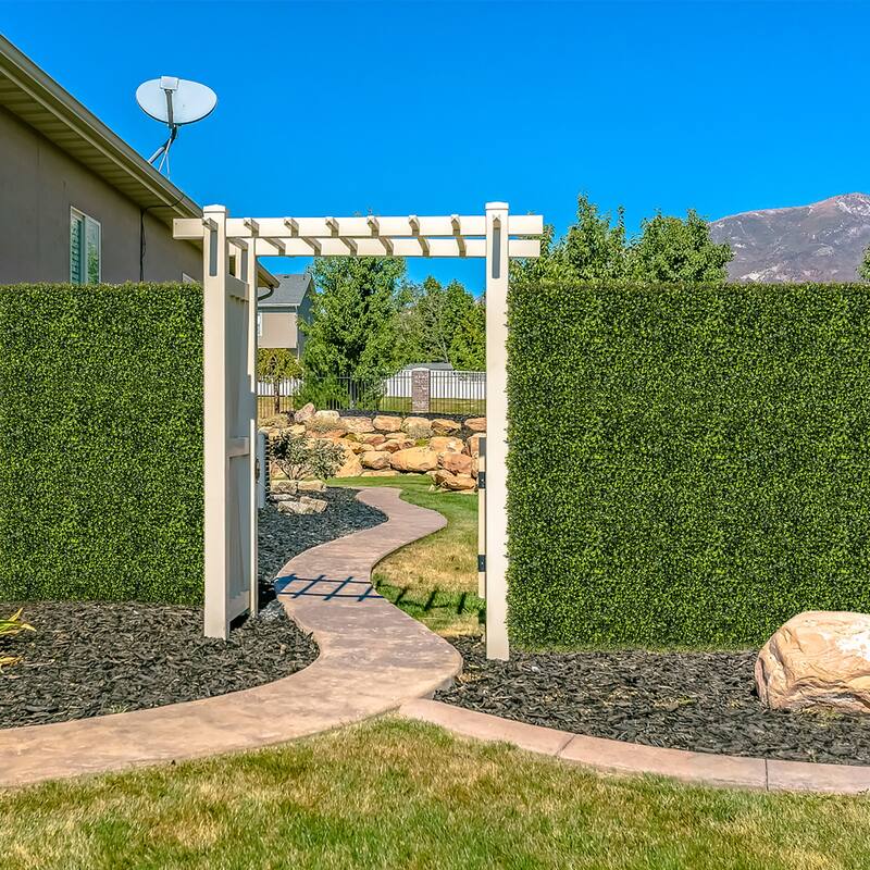 Gymax 12 PCS 20'' x 20'' Artificial Hedge Boxwood Panels w/ Decorative