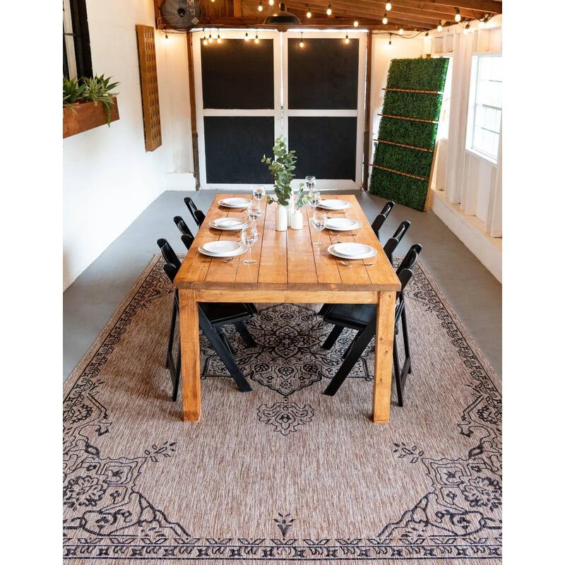 Outdoor Nirie Collection Area Rug