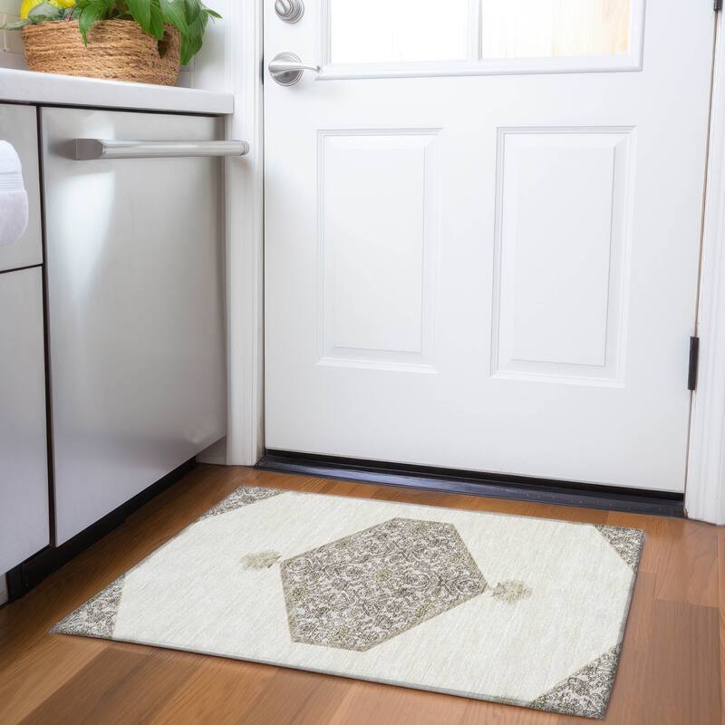 Premium Washable Super Soft Traditional Global Mayfield Rug - Ivory - 1'8" x 2'6"
