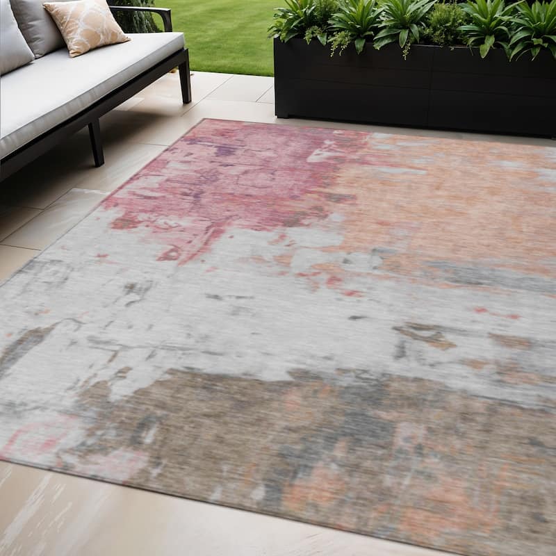 HomeRoots Abstract Transitional Rectangle Outdoor Rug - 5' X 8'