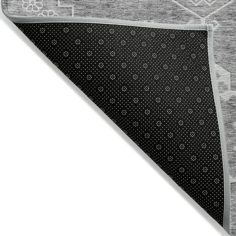 HomeRoots Medallion Traditional Rectangle Outdoor Rug