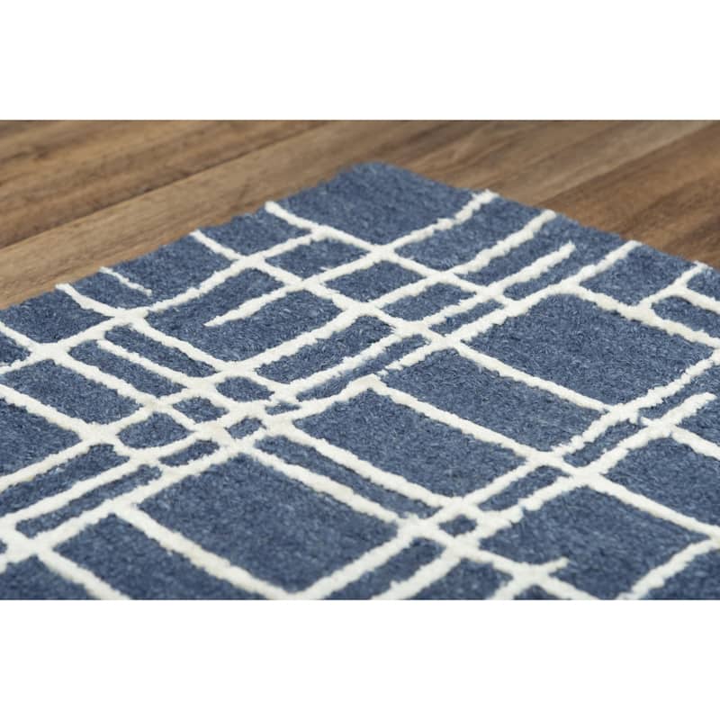Alora Decor Classic Blue and Ivory Geometric Hand-tufted Wool Rug