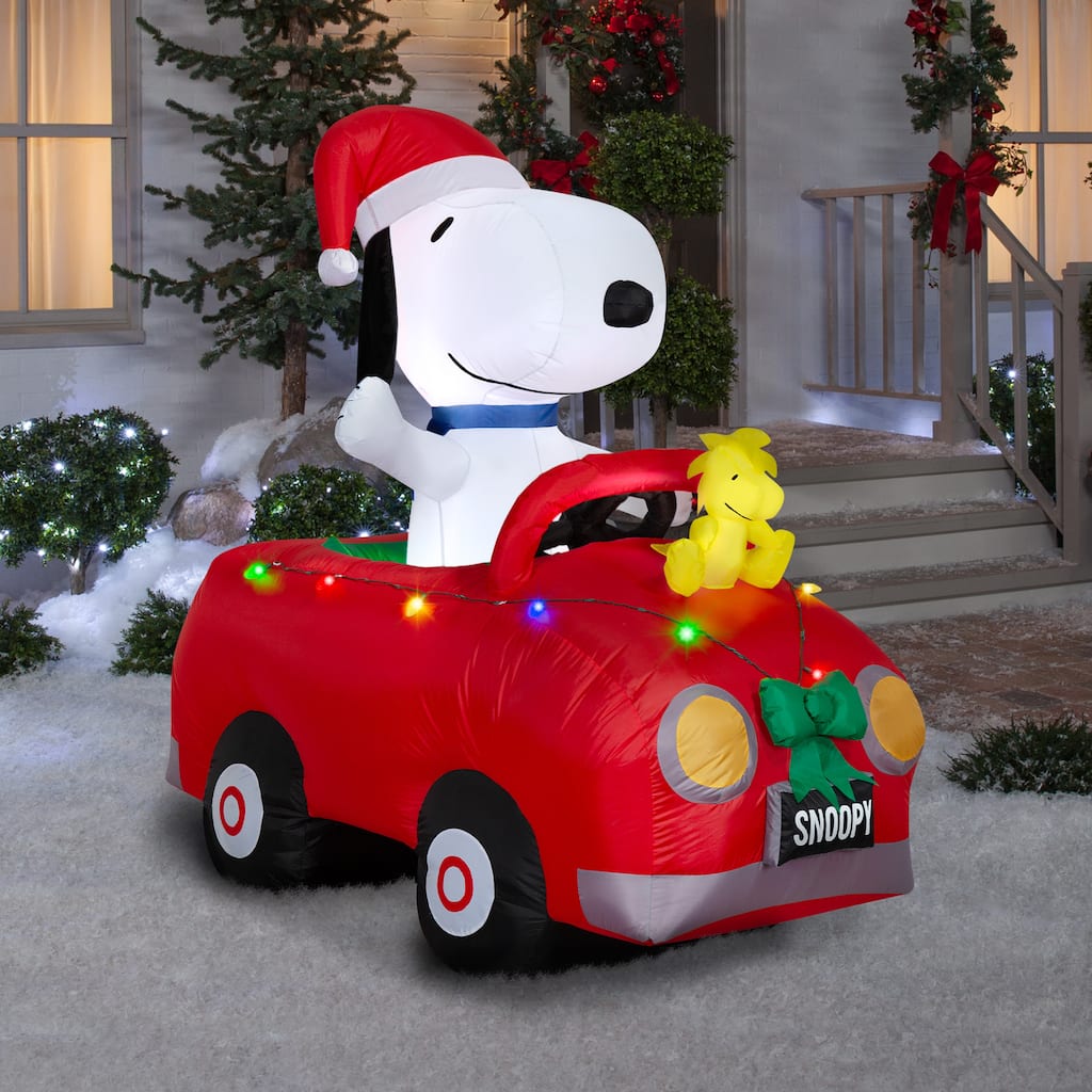 Airblown-Snoopy and Woodstock in Car w/ Christmas Lights Scene-Peanuts