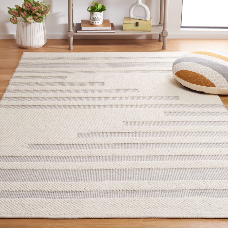 SAFAVIEH Handmade Natura Besjana Rustic Stripe Wool Rug - 8' x 10' - Ivory/Grey