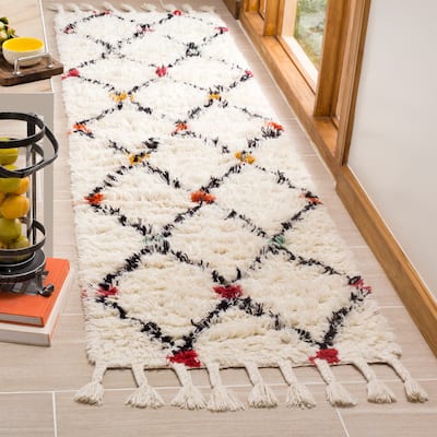 SAFAVIEH Handmade Casablanca Shag Bernita Tribal Wool Rug