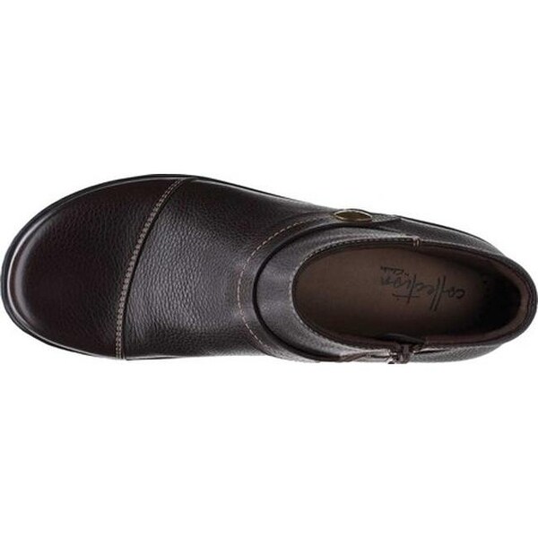 clarks ashland pine ankle boots