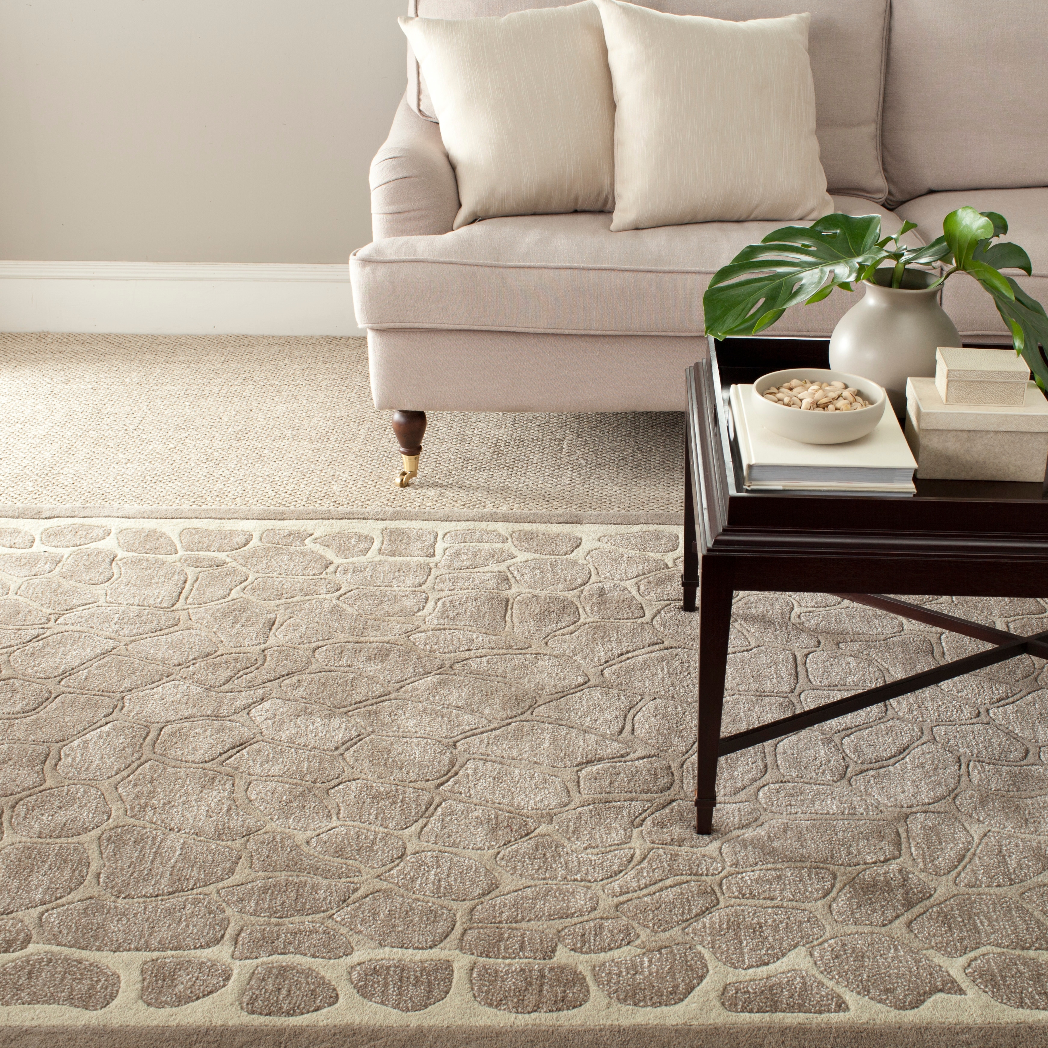 Martha Stewart by SAFAVIEH Arusha Wool/ Viscose Rug