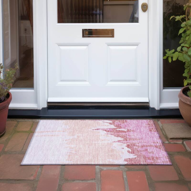 Machine Washable Indoor/ Outdoor Modern Abstract Chantille Rug - Blush - 1'8" x 2'6"