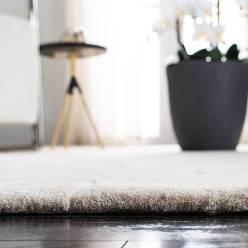 SAFAVIEH Handmade Soho Porsche N.Z. Wool Rug