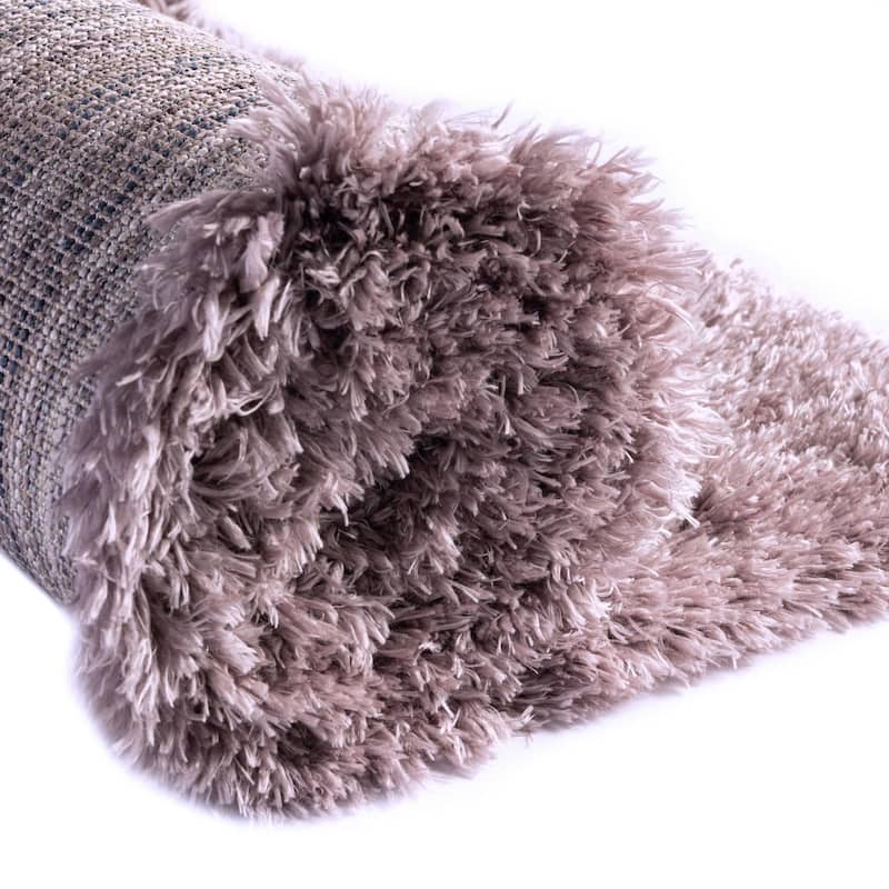 Shag Arum Shag Collection Area Rug