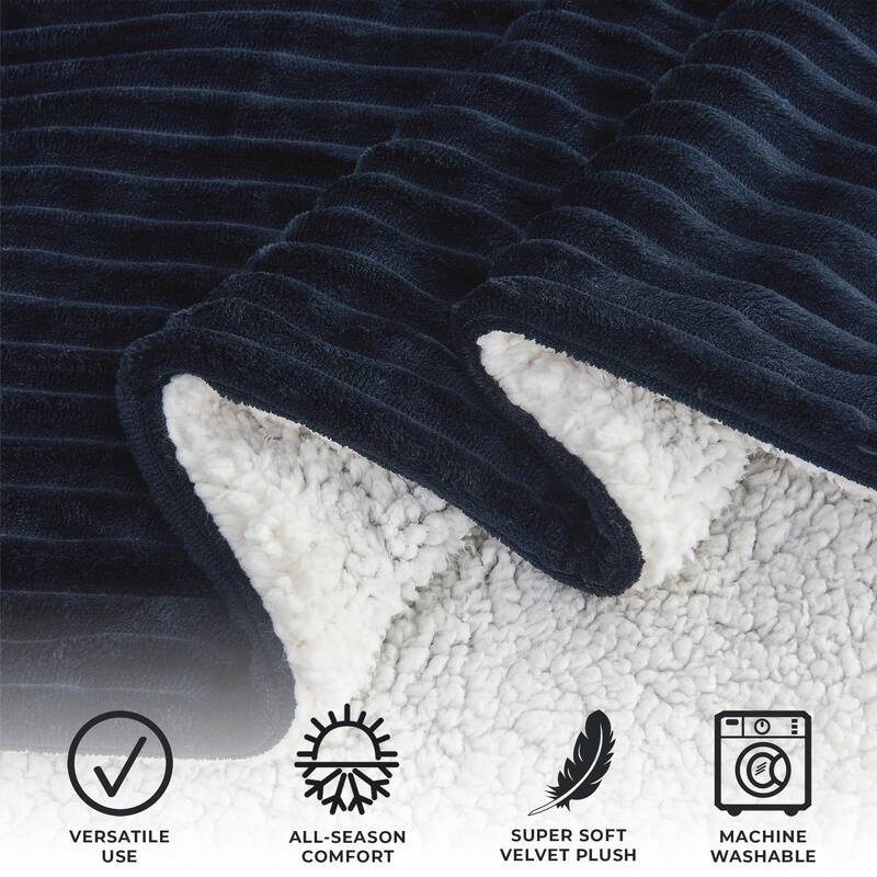 Luxurious Ribbed Texture Reversible Sherpa Blanket