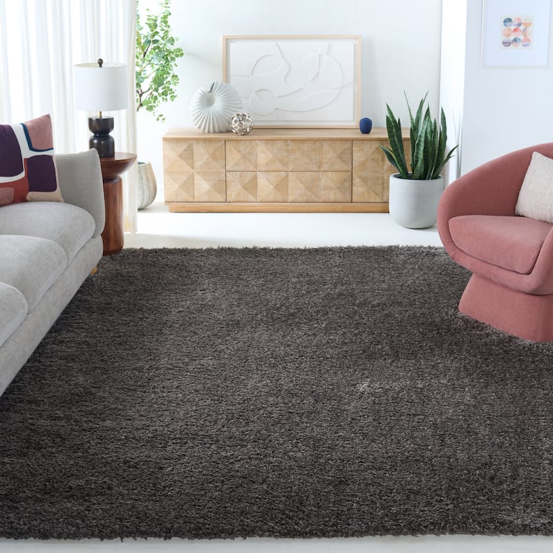 SAFAVIEH Madrid Shag Soledad Solid 2-inch Thick Rug