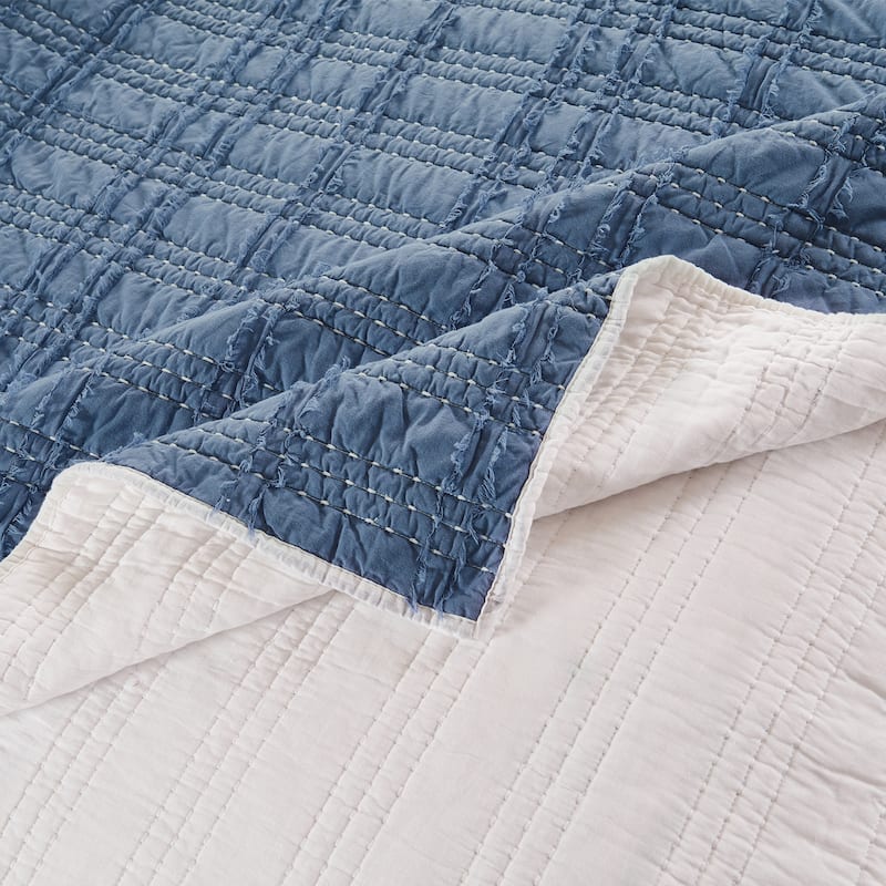 Greenland Home Fashions Portofino Finely Stitched Ruffled Reversible 100% Cotton Quilt Set