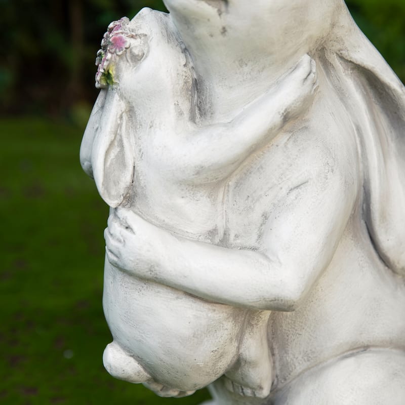 Glitzhome MGO Cute Sitting Bunny Hugging Mom and Baby Rabbit Garden Statue Indoor Outdoor Decoration