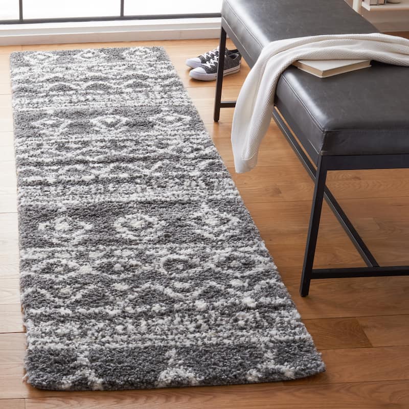 SAFAVIEH Parma Shag Dhurata Rug - 2'3" x 8' Runner - Charcoal/Ivory