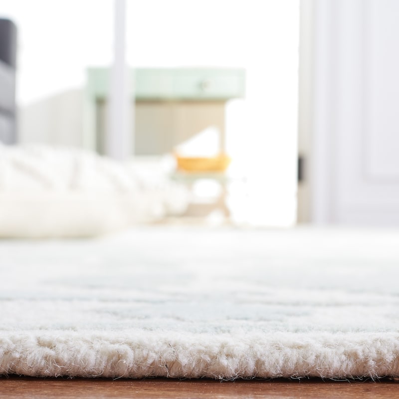 SAFAVIEH Handmade Metro Vasatha French Country Wool Rug