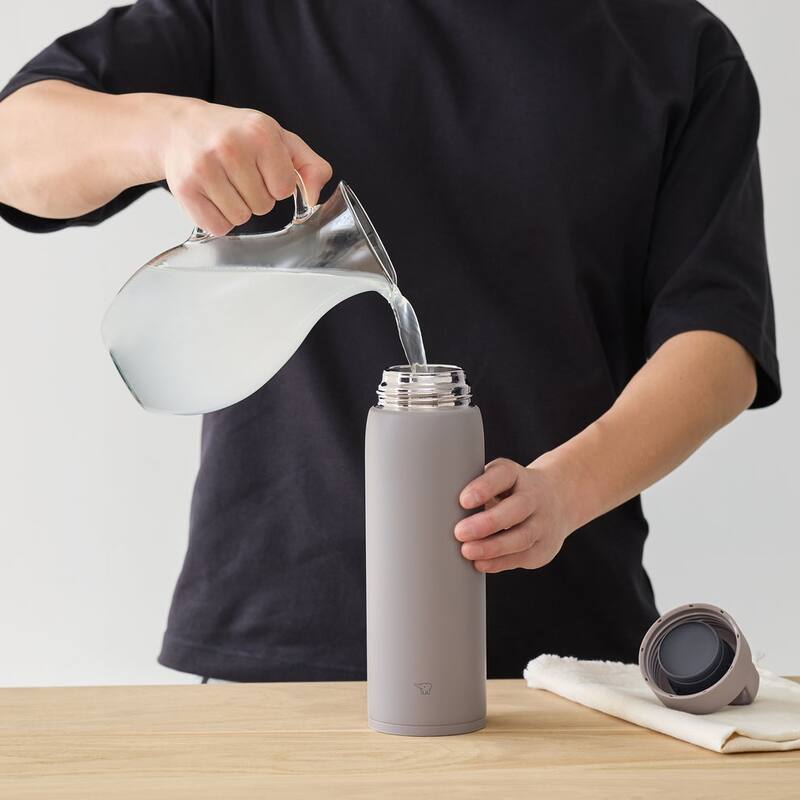 Zojirushi 34 oz. Stainless Mug with Lid Handle SU-DA100