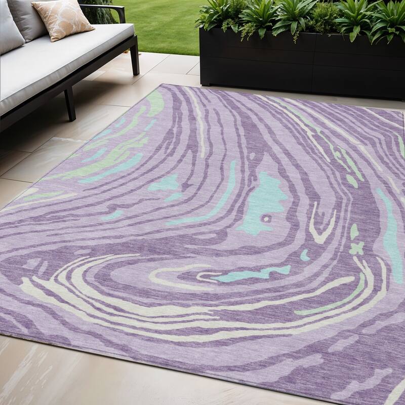 HomeRoots Abstract Transitional Rectangle Outdoor Rug - 5' X 8'