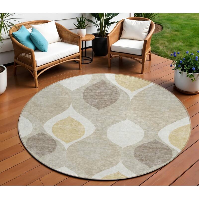 HomeRoots Ogee Transitional Rectangle Outdoor Rug - 8' Round