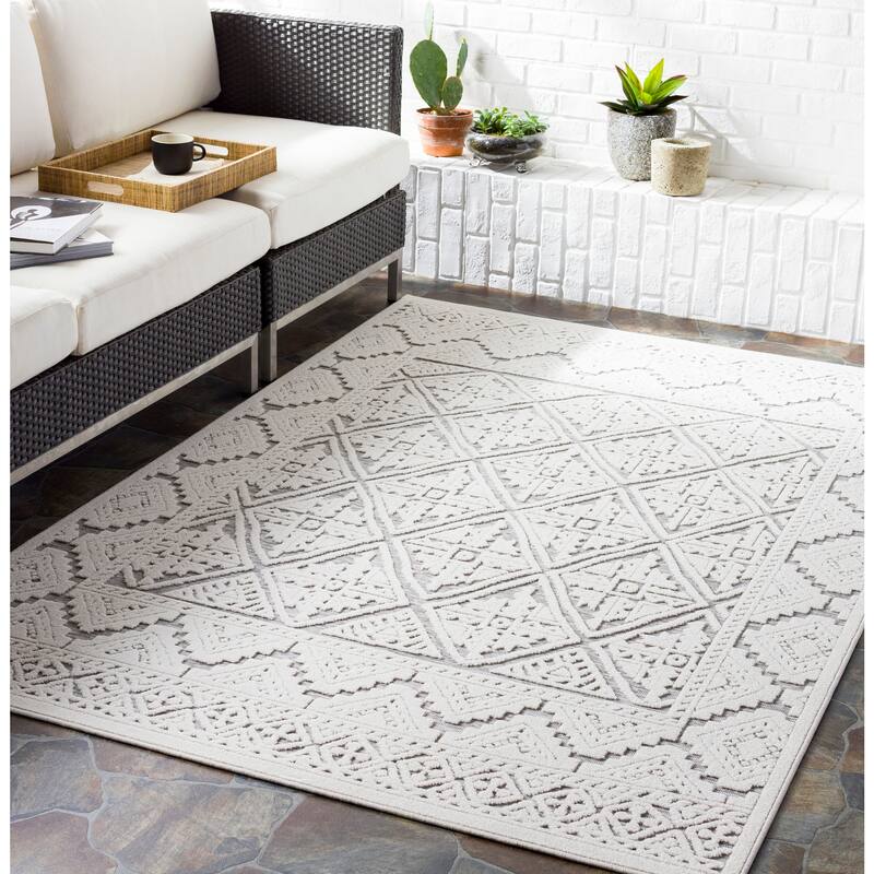 Artistic Weavers Rekia Indoor/ Outdoor Southwest Diamond Area Rug