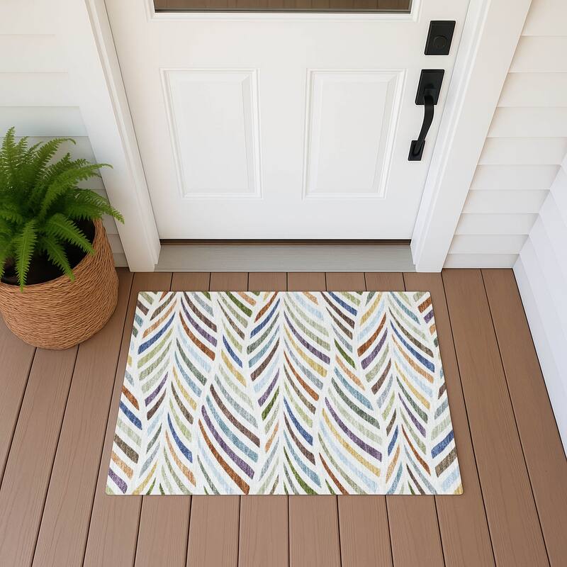 Machine Washable Indoor/ Outdoor Modern Feather Chantille Rug - Ivory - 1'8" x 2'6"