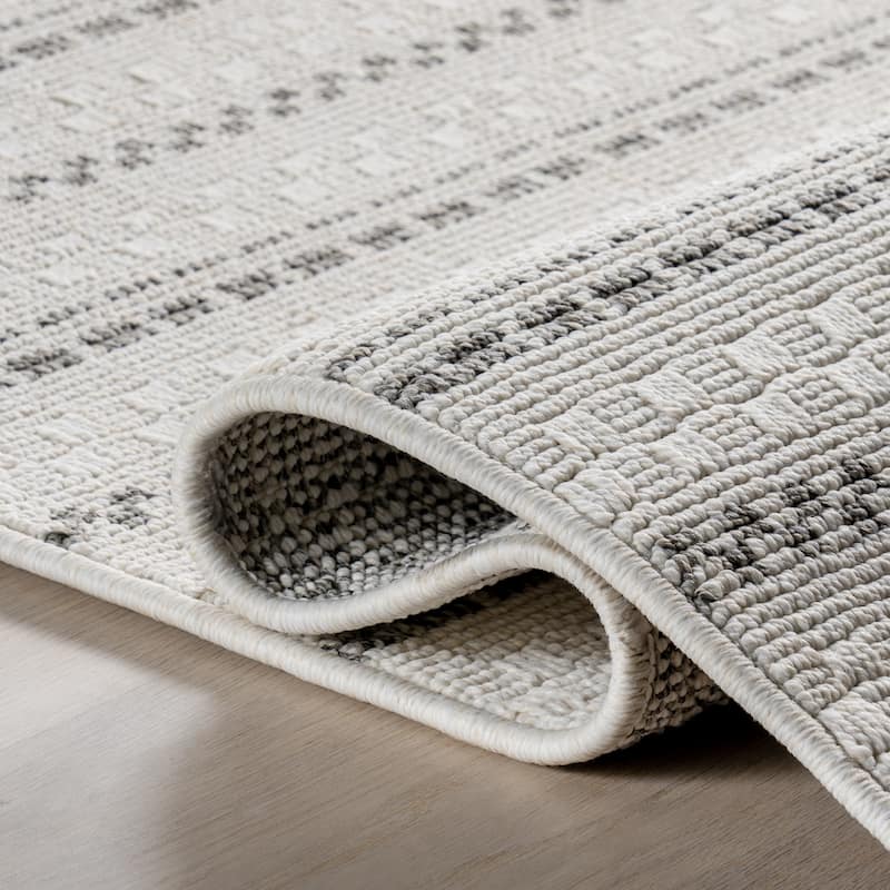 Frenshe Interiors Haylo Geometric Indoor/Outdoor Area Rug