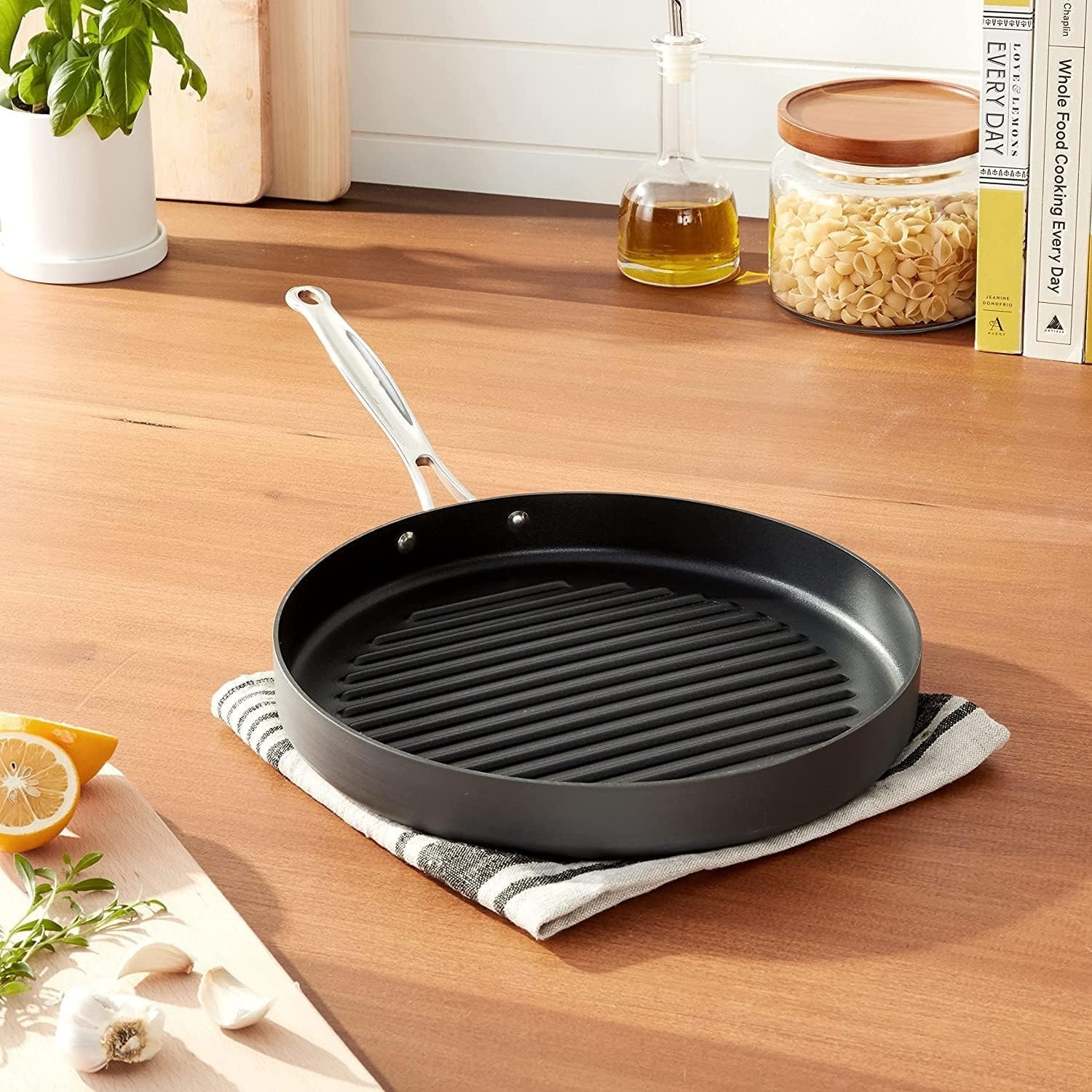  Cuisinart Hard-Anondized 12-Inch Skillet and 10-Inch