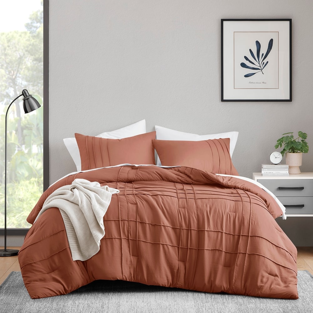 Chelsea Square Evans Pinch Pleated Soft Washed Boho Comforter Set