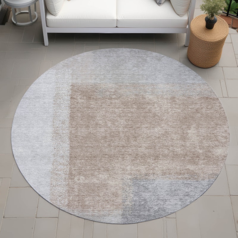 Machine Washable Indoor/ Outdoor Solid Contemporary Chantille Rug - Taupe - 8' x 8'