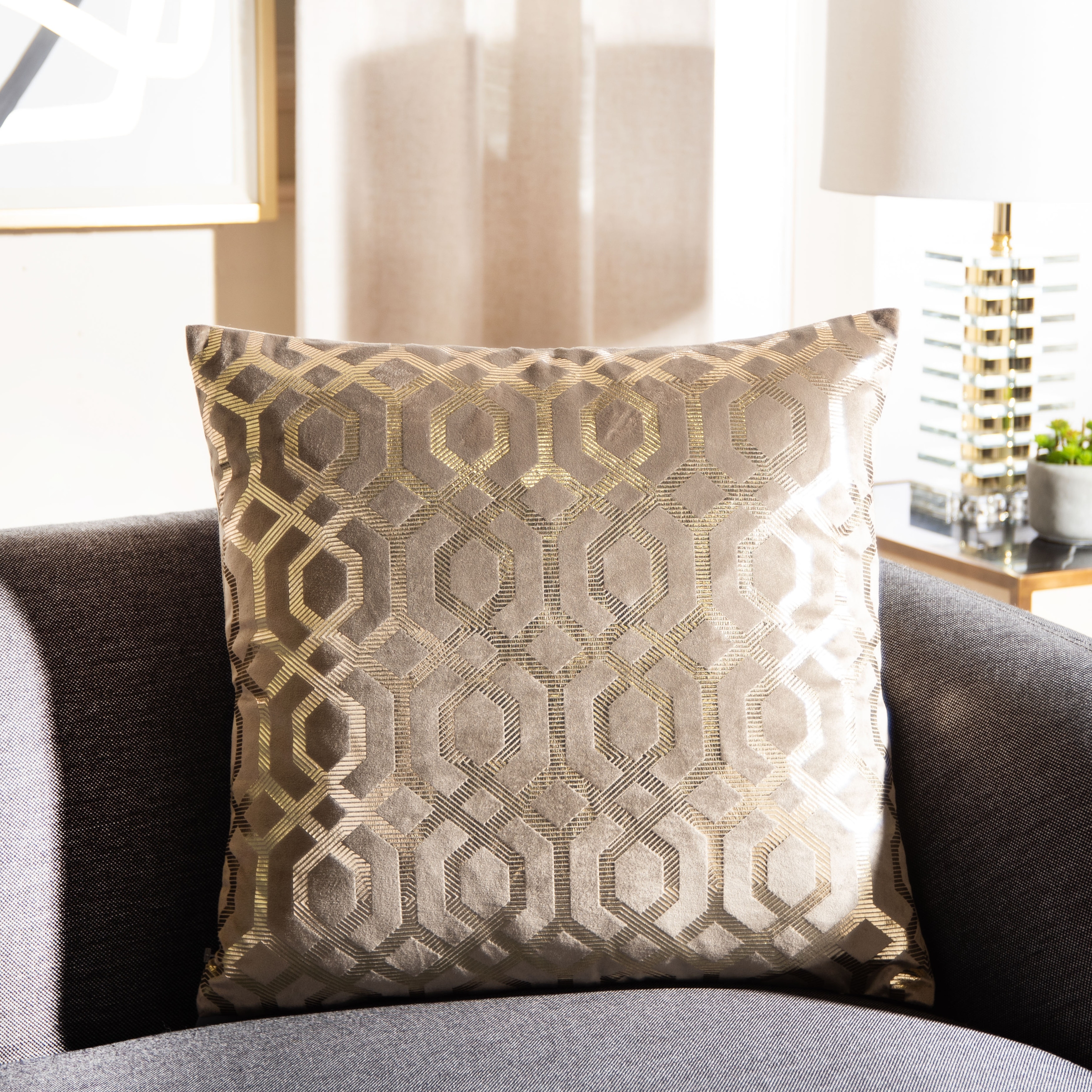 SAFAVIEH Ledja 18-inch Art Deco Decorative Throw Pillow