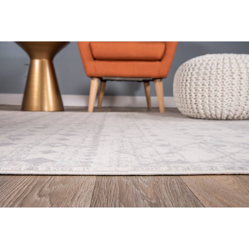 The Curated Nomad Midtown Trellis Geometric Bohemian Rug