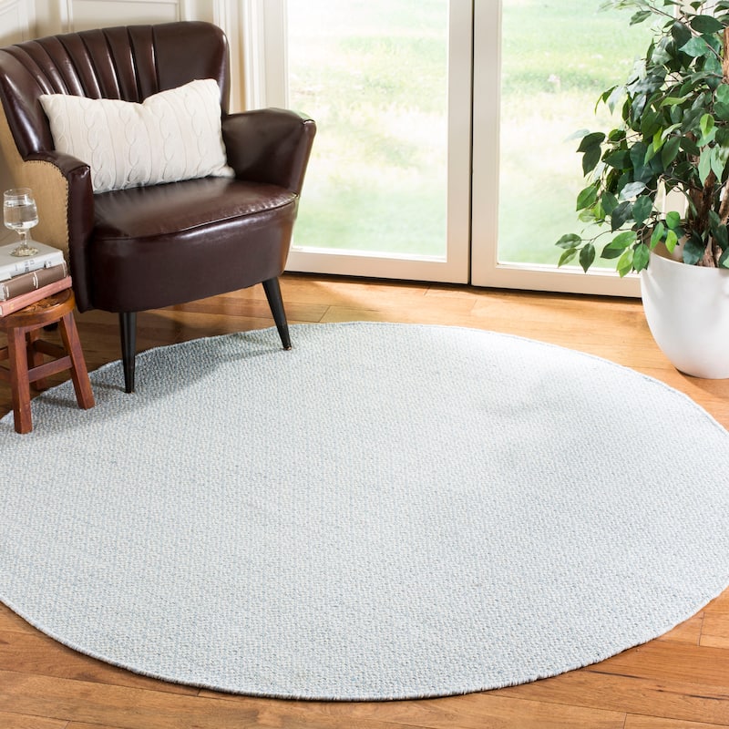 SAFAVIEH Montauk Glyn Handmade Cotton Area Rug - 6' Round - Ivory/Light Blue - Round