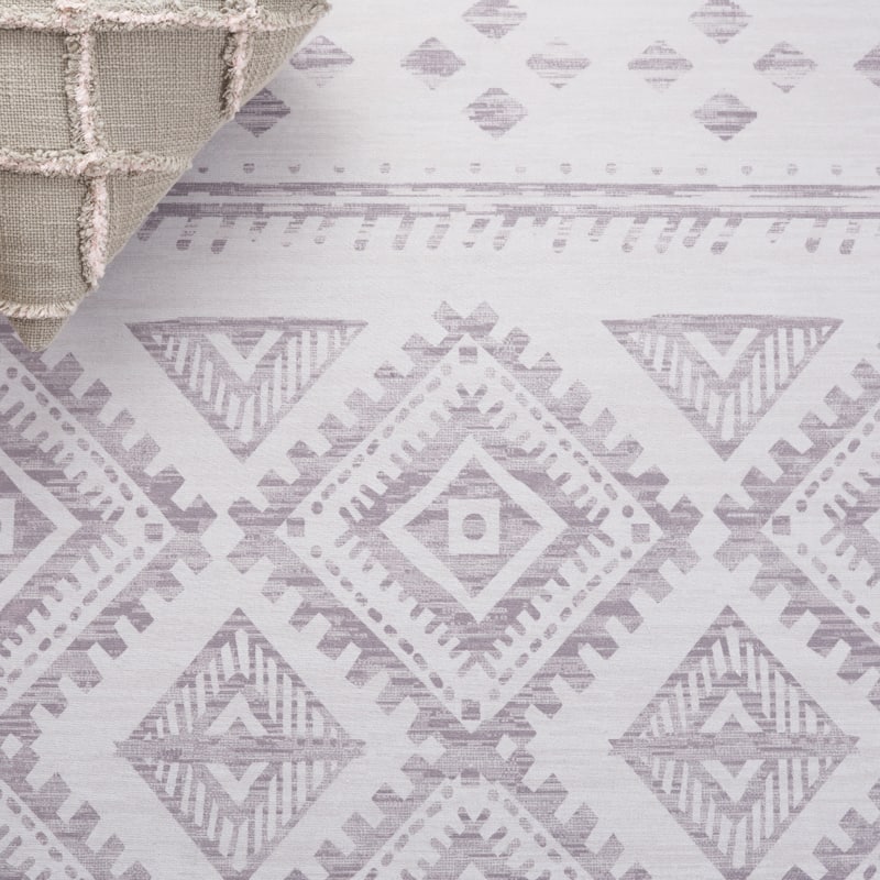 SAFAVIEH Tucson Christena Transitional Machine Washable Rug