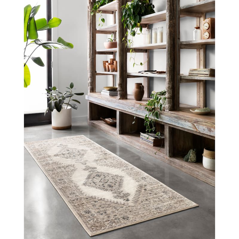 Alexander Home Josefina Diamond Medallion Traditional Rug