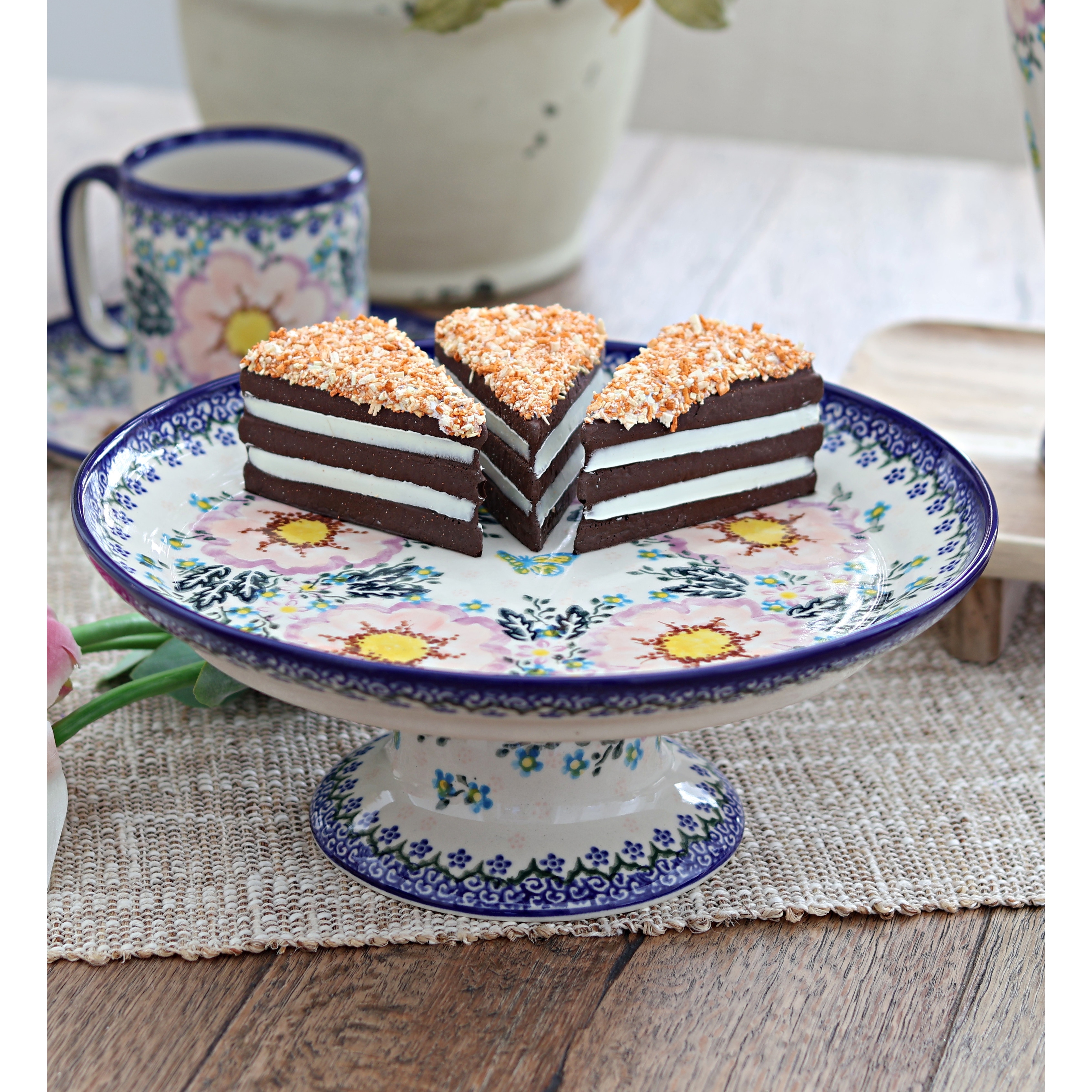 Polish pottery deals cake stand