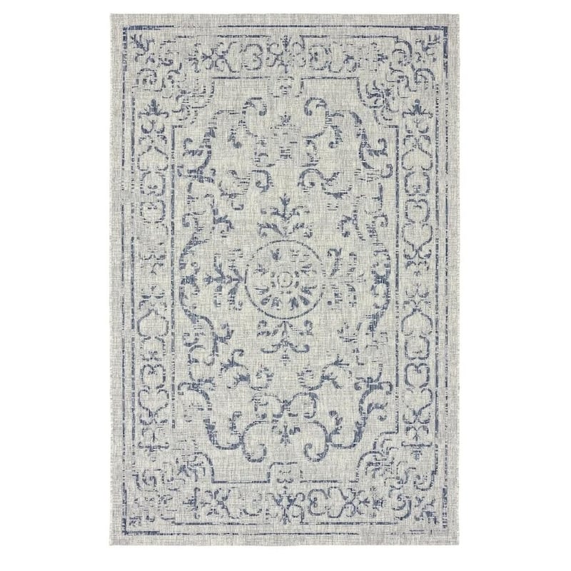 Sevita Medallion Indoor/Outdoor Rug