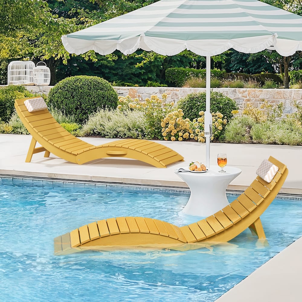 2-Piece Folding HDPS Plastic Outdoor Pool Chaise Lounges with Headrest Cushion