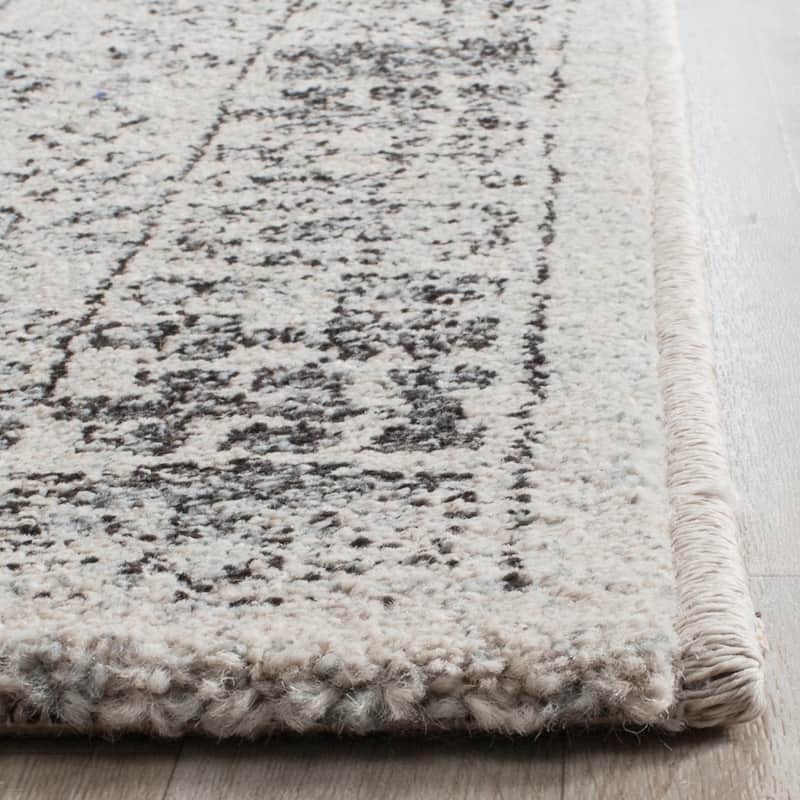 SAFAVIEH Carmel Zettie Vintage Boho Distressed Oriental Rug