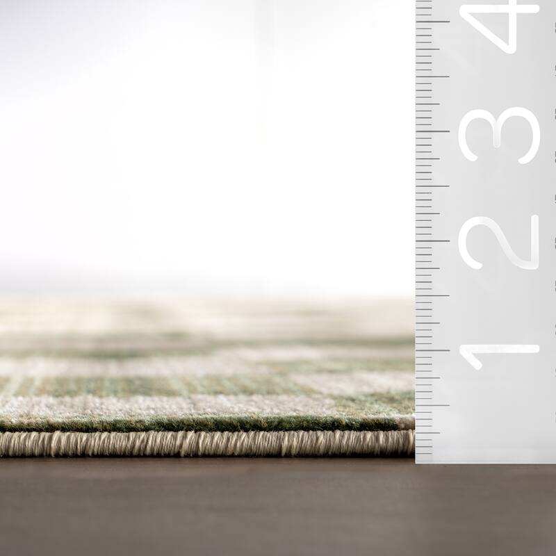 Nuloom Dominique Abstract Checkered Fringe Area Rug