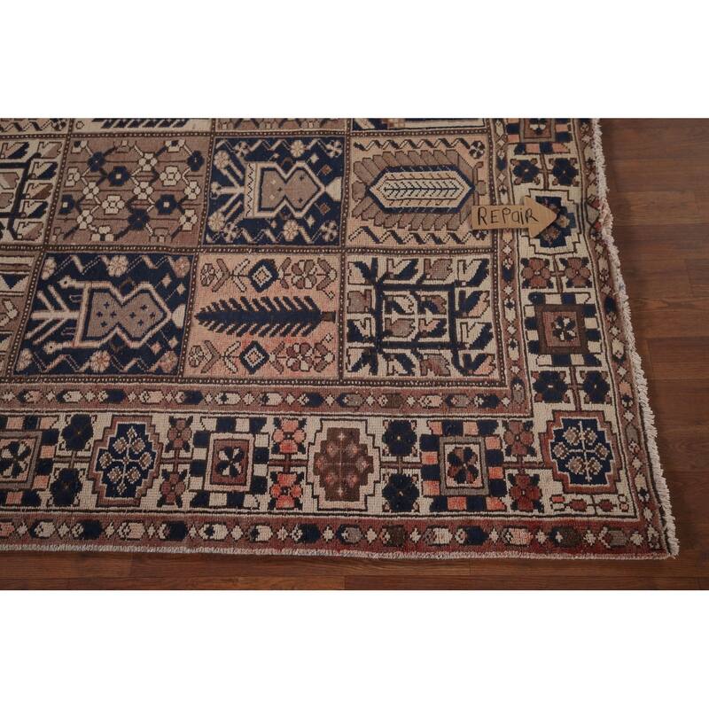Bakhtiari Persian Vintage Rug Hand-Knotted Traditional Wool Carpet - 6'9"x 10'1"