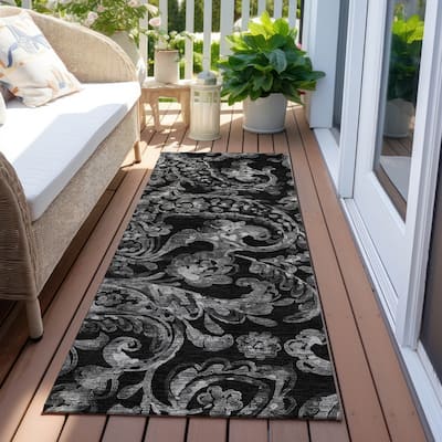Machine Washable Indoor/ Outdoor Chantille Traditional Scroll Rug