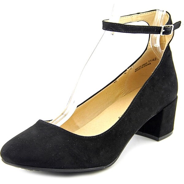 chinese laundry black pumps