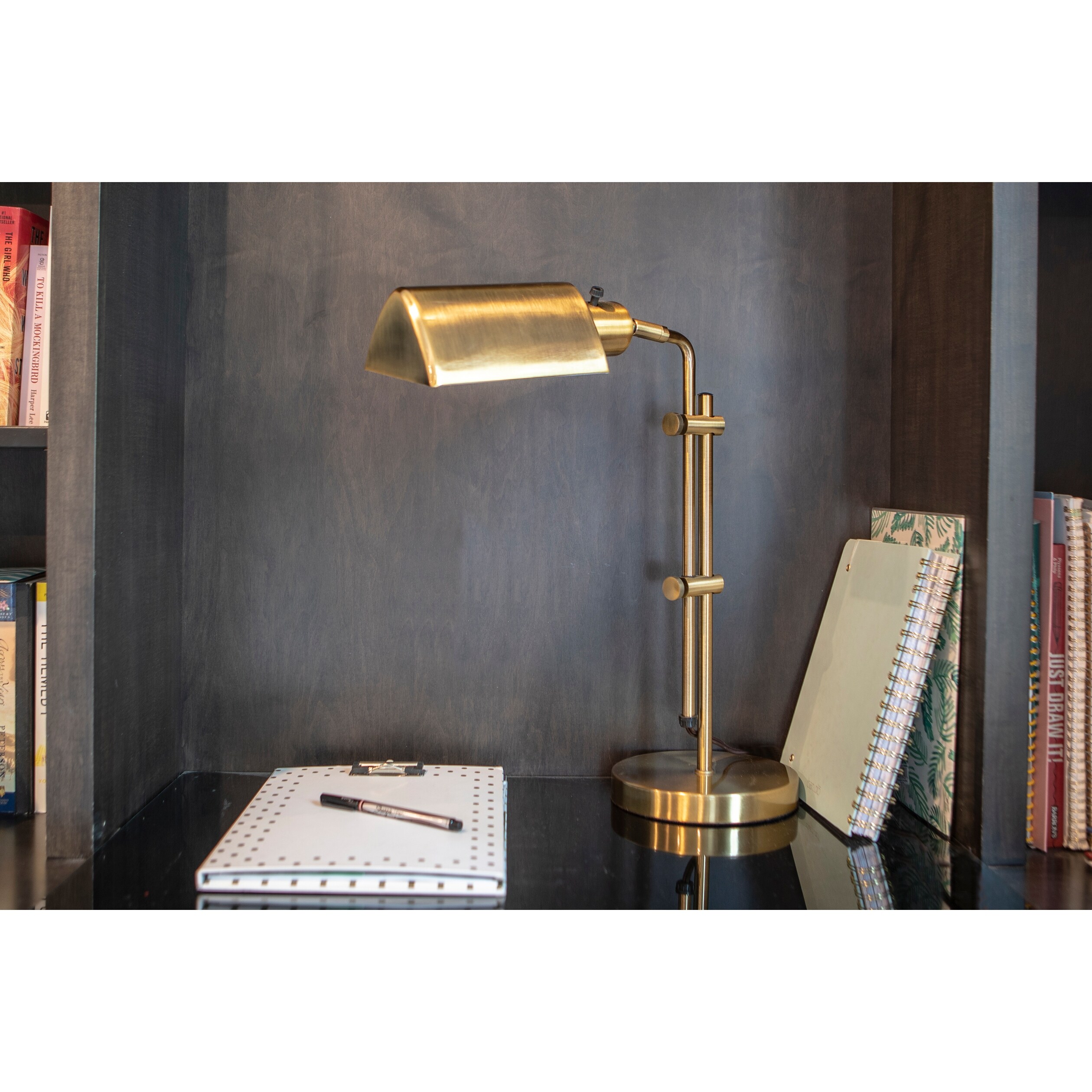 pharmacy task lamp
