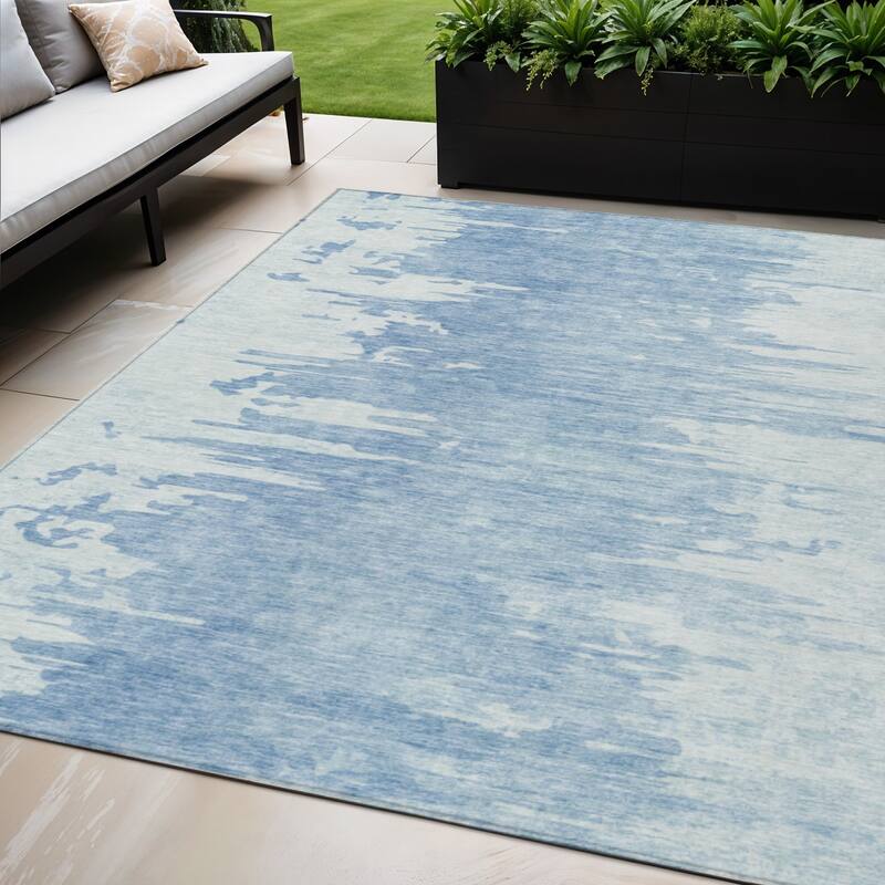 HomeRoots Abstract Transitional Rectangle Outdoor Rug - 5' X 8'