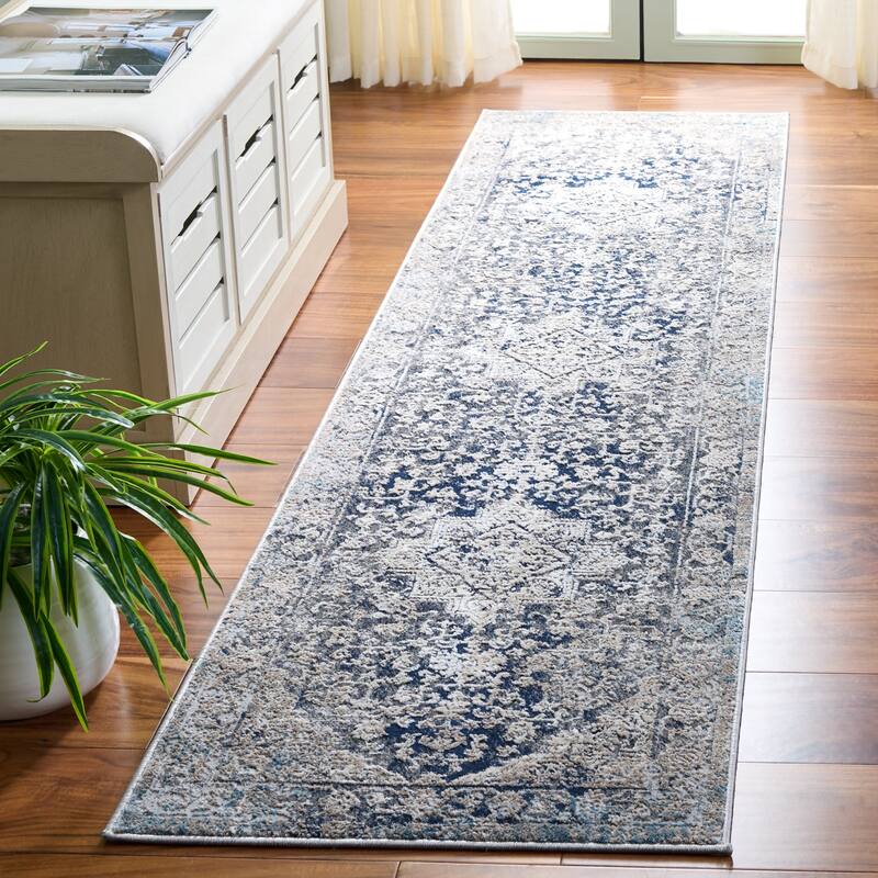 SAFAVIEH Vogue Cordelia Oriental Medallion Rug